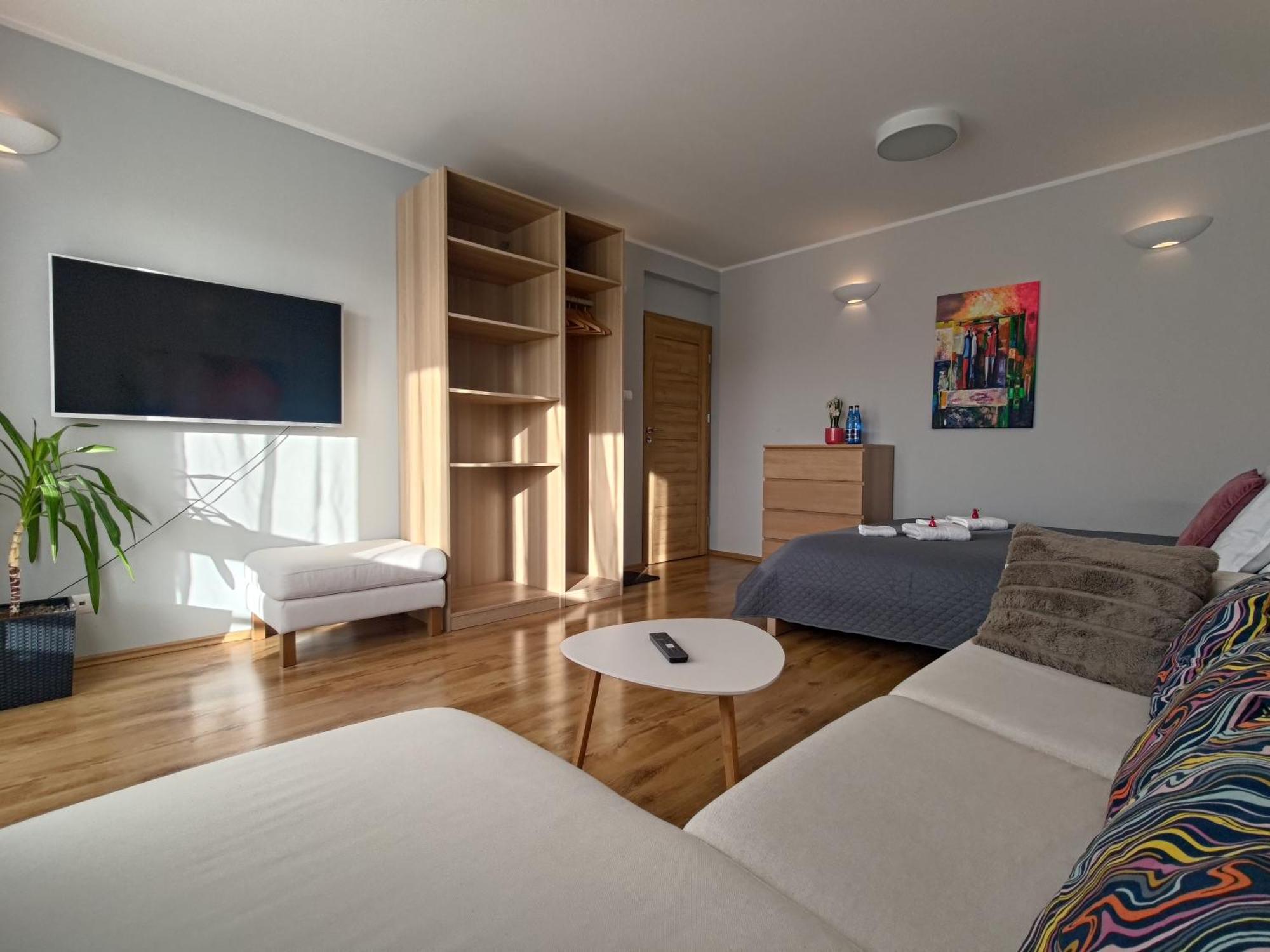 Comfort & Sunny Rooms — Zdjęcia 1